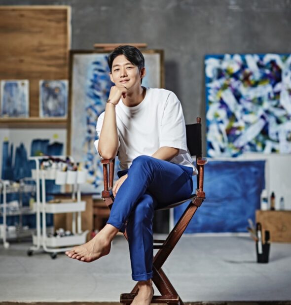 アンニョンハセヨ。俳優のイ・テソンでございます。