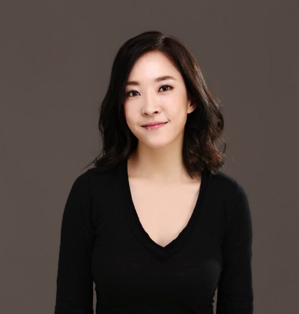 Hello, I'm Hong Ryunhee, a musical actress^^