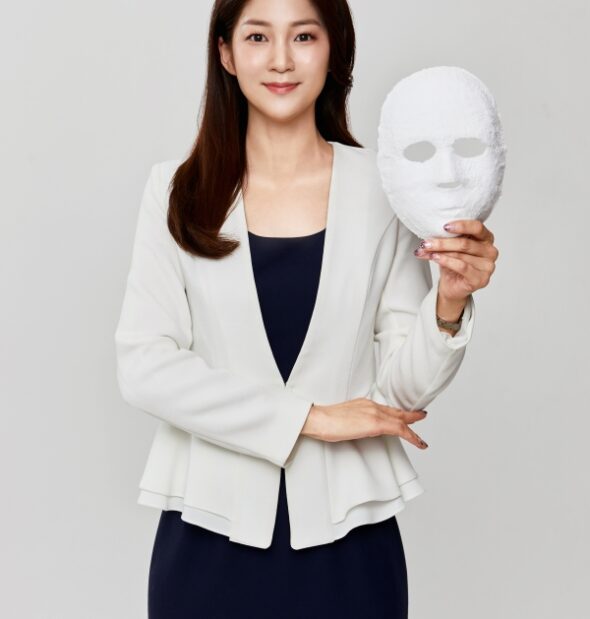 Hello, I am announcer Yoo Naekyung.
