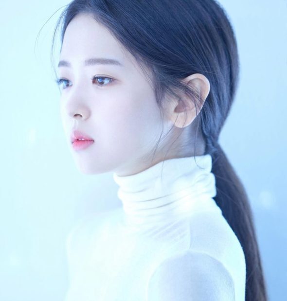 Hello, I am actor Hwang Bo-reum-byul.
